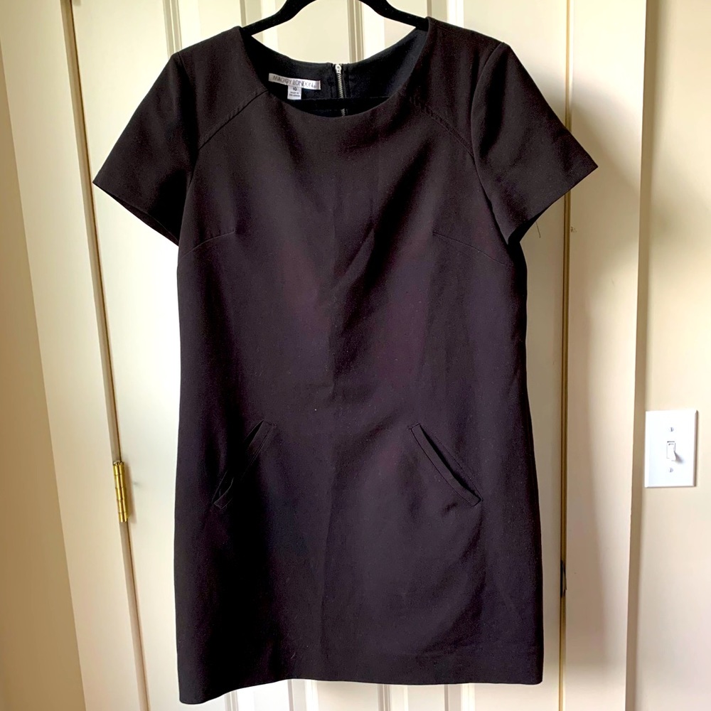 Maggy London black short sleeve dress 10